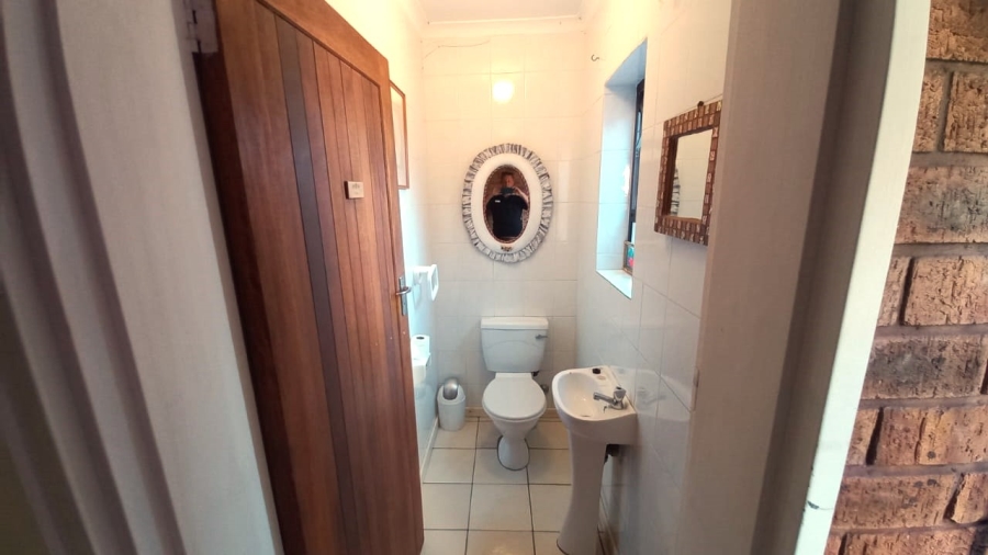 4 Bedroom Property for Sale in Vredenburg Western Cape